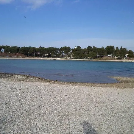 Vesna Daire Supetar
